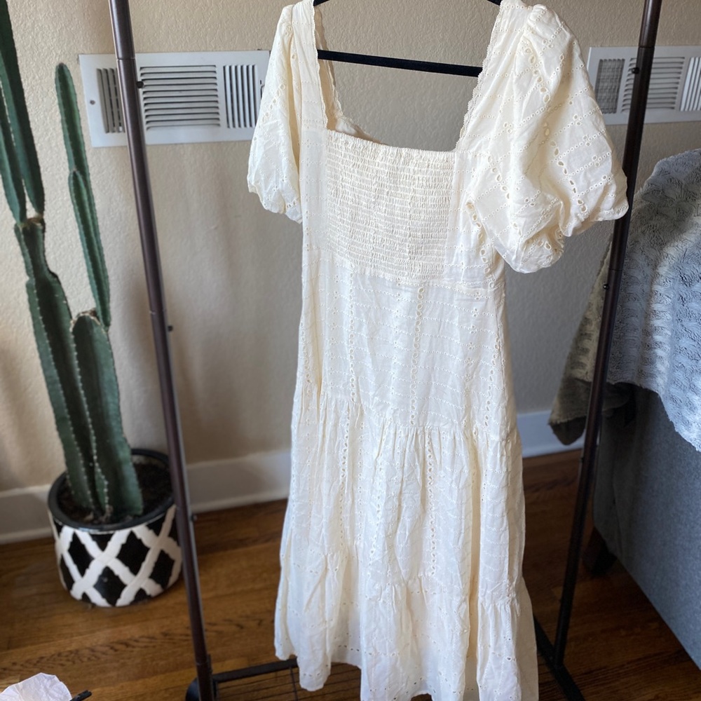 NWT | ASTR | Ivory Eyelet Maxi Dress - Picture 10 of 13